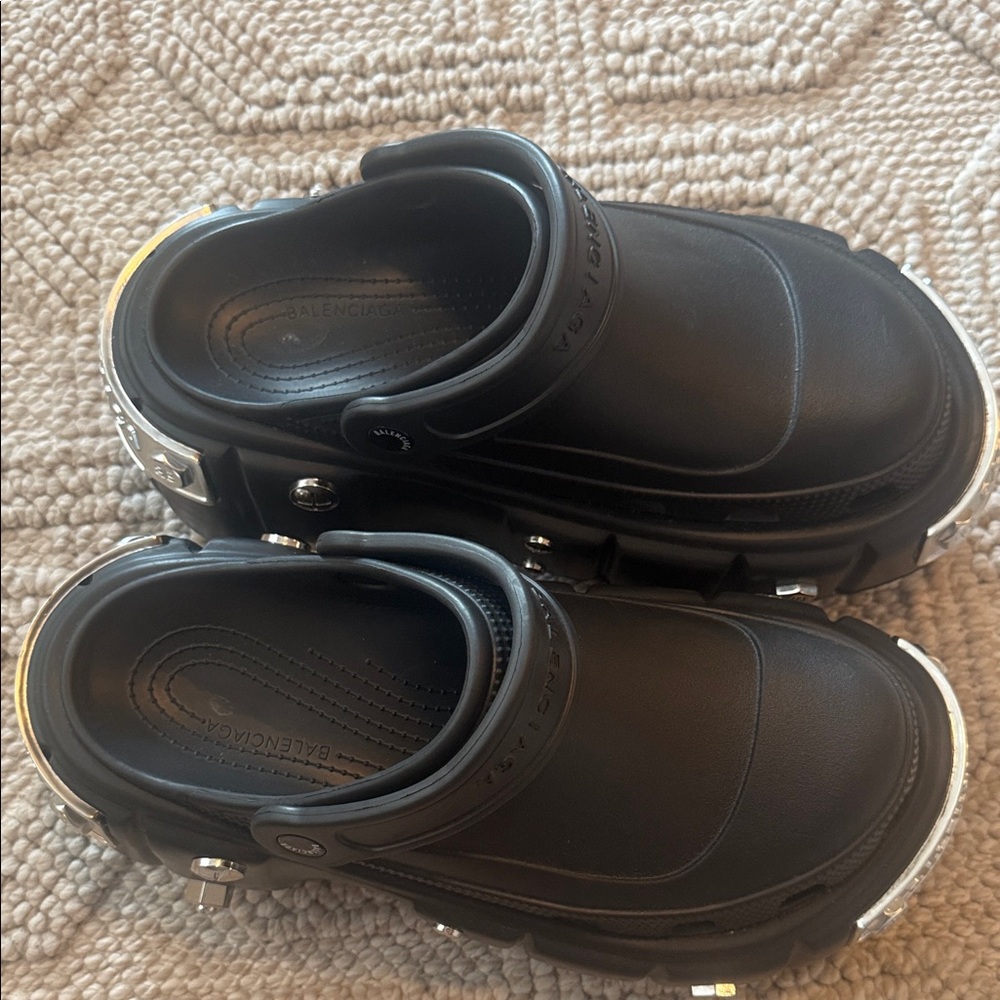 Balenciaga Rubber Slingback Sandals - Picture 6 of 8